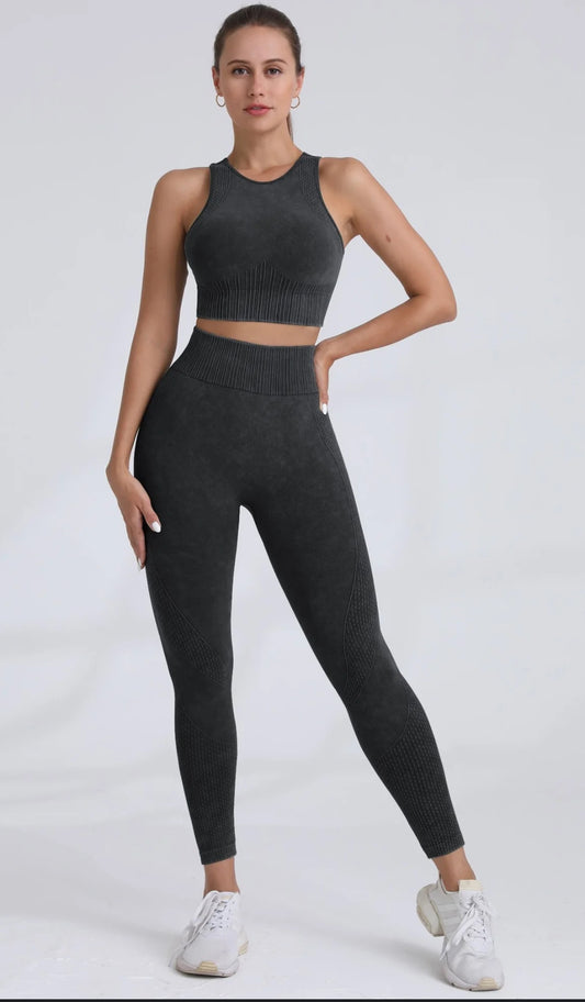 Cropped yoga two piece set